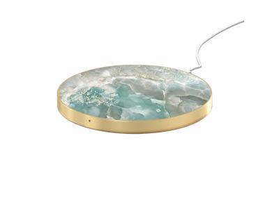 Chargeur Qi IDEAL OF SWEDEN sans fil - Modèle Sparkle Azura Marble